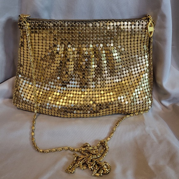 Vintage Gold Metal Mesh Evening Bag Clutch Chain Strap Disco Glam